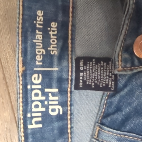 Hippie Girl Regular Rise Shorty Jean Shorts Size 12 girl lace detail - Picture 2 of 3